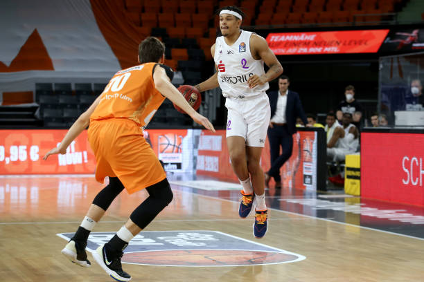 并不是遥不 并不是遥不