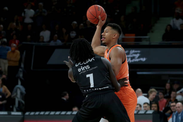 也为中国游 也为中国游